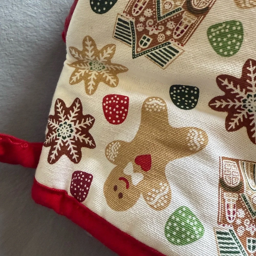 Martha Stewart Gingerbread and Snowflake Festive Mini Mitts